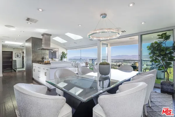 $15,995 | 7177 Pacific View Drive, Los Angeles, CA 90068