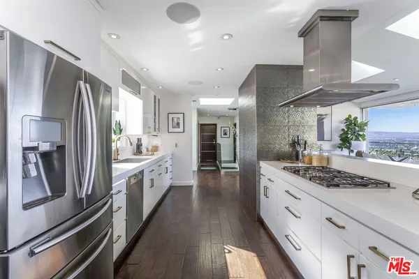 $15,995 | 7177 Pacific View Drive, Los Angeles, CA 90068
