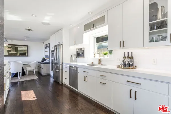 $15,995 | 7177 Pacific View Drive, Los Angeles, CA 90068