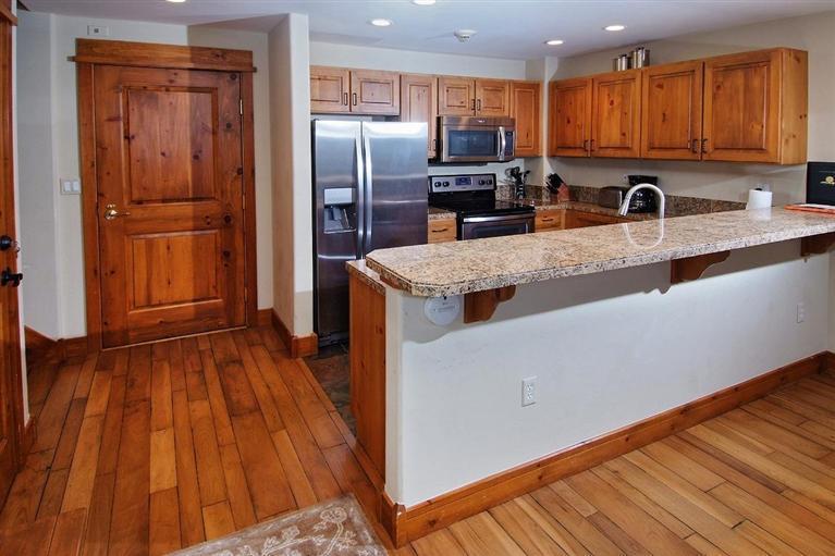 30 Cresta Road, Unit 302 Edwards, CO 81632 - Photo 2 of 11 Additional Photo