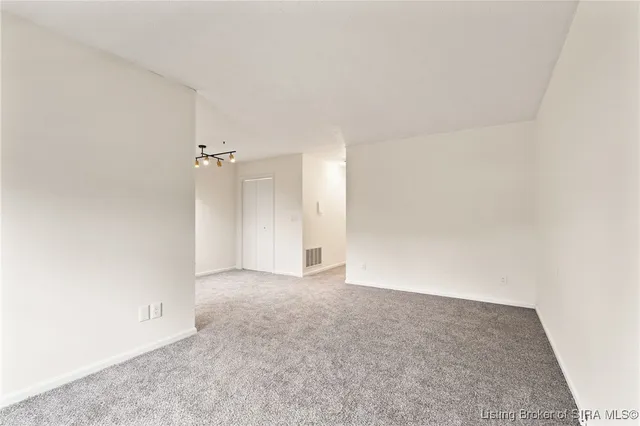 $129,900 | 710 Victoria Court, New Albany, IN 47150