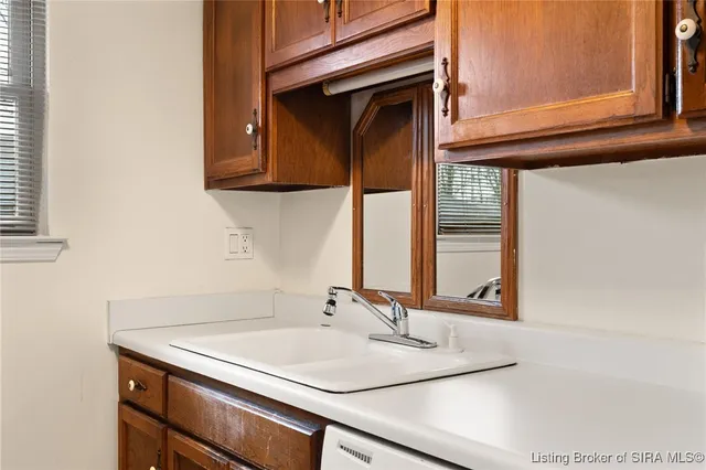 $129,900 | 710 Victoria Court, New Albany, IN 47150