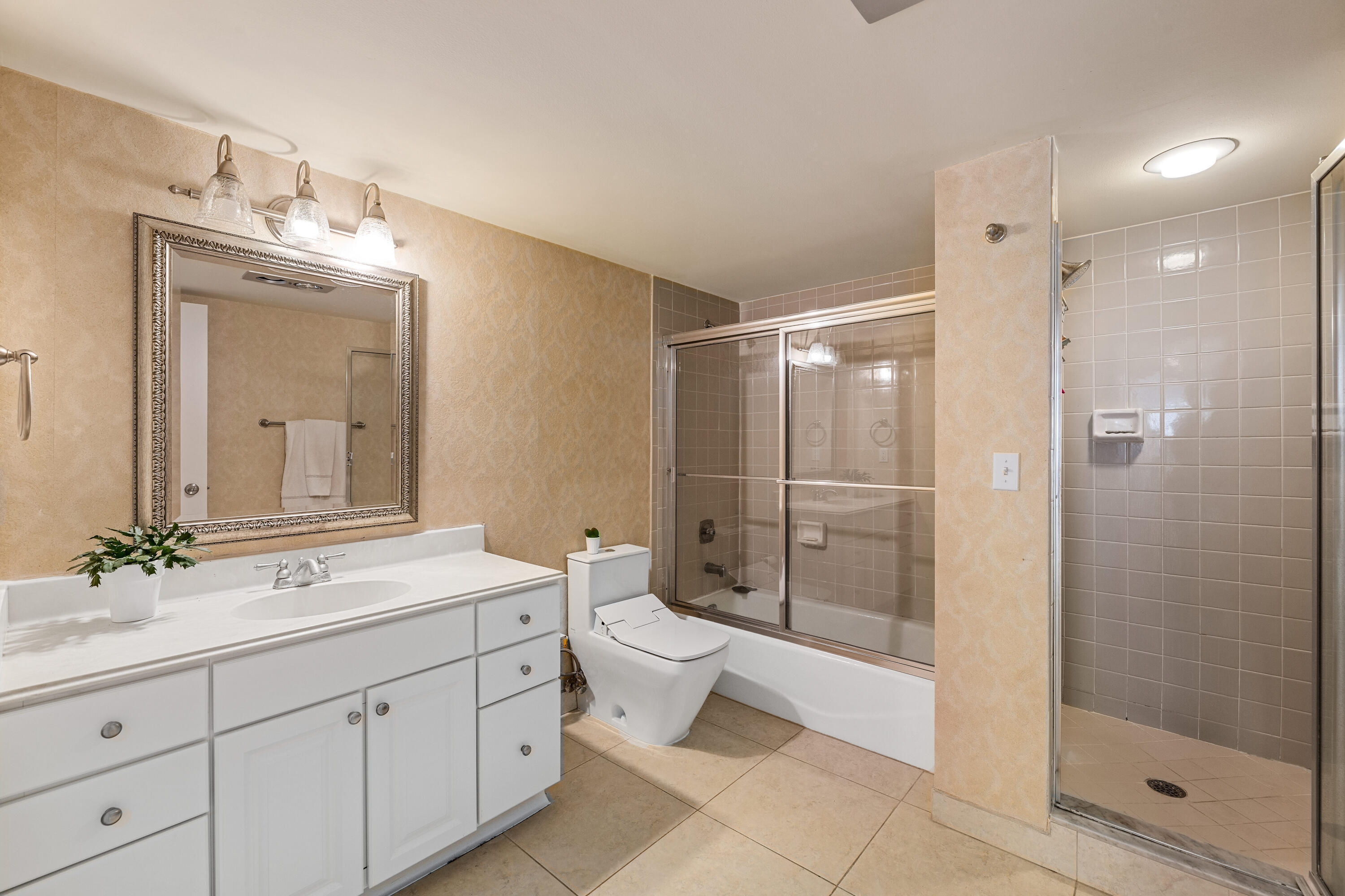 13362 Polo Road West, Unit B102 Wellington, FL 33414 - Photo 18 of 33 13362 Polo Club Rd Unit b102-print-019-0