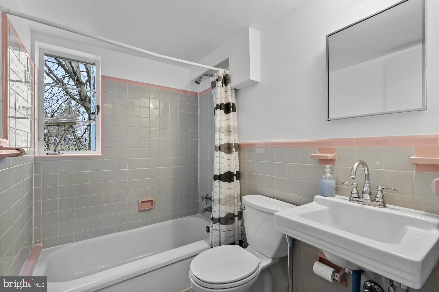 5612 Marengo Road Bethesda, MD 20816 - Photo 29 of 38 Bath #4