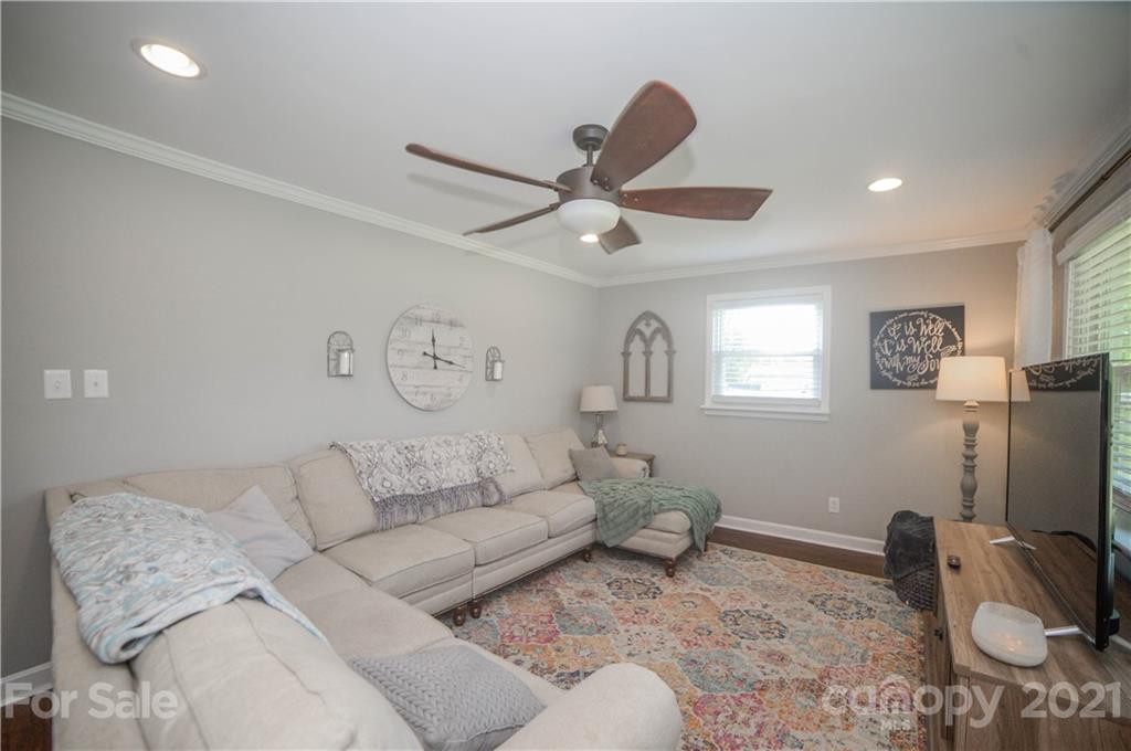 5952 Turkey Road Kannapolis, NC 28083 - Photo 5 of 38 Gallery Image 5