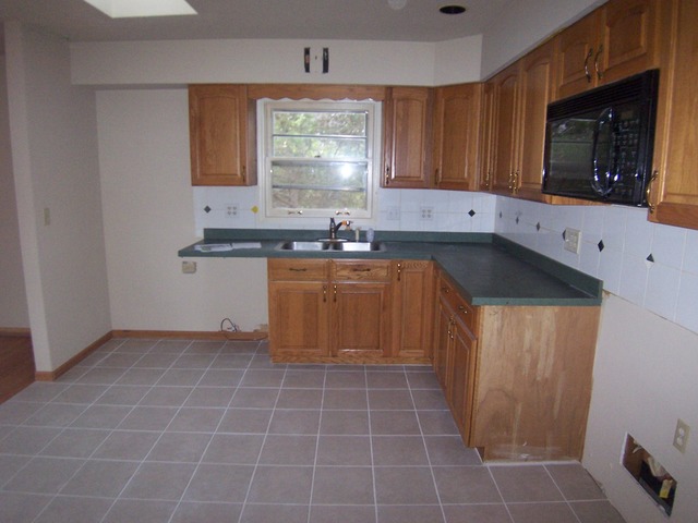 6105 Sands Road Crystal Lake, IL 60014 - Photo 2 of 19