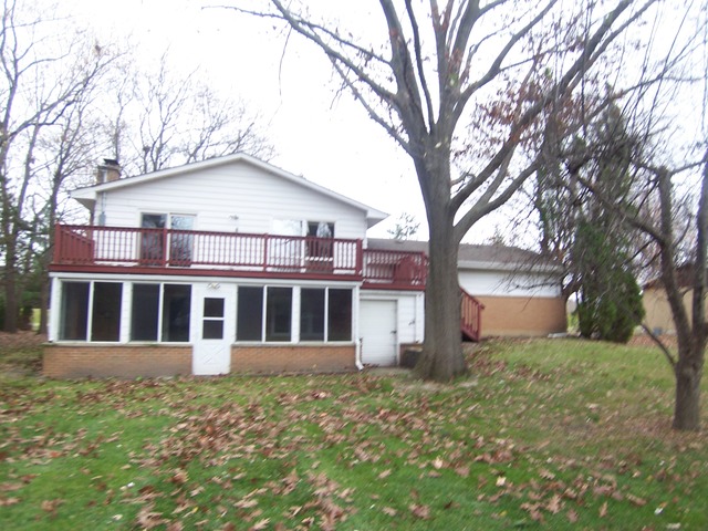 6105 Sands Road Crystal Lake, IL 60014 - Photo 18 of 19