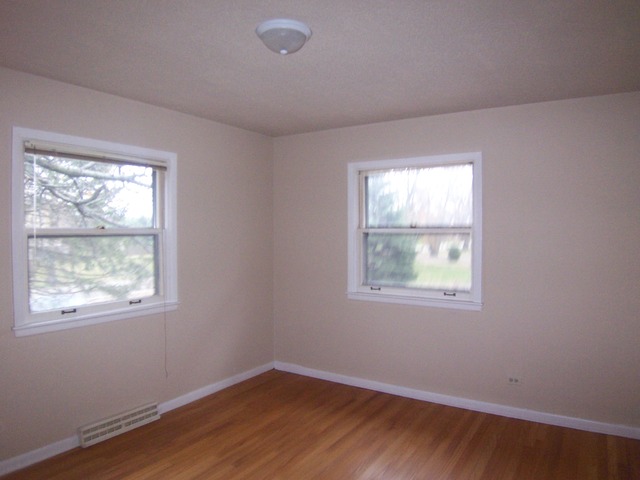 6105 Sands Road Crystal Lake, IL 60014 - Photo 8 of 19