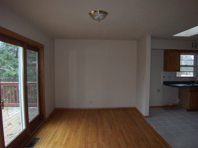 6105 Sands Road Crystal Lake, IL 60014 - Photo 10 of 19