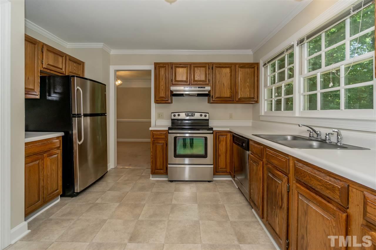 8113 Coleraine Court Raleigh, NC 27615 - Photo 9 of 28