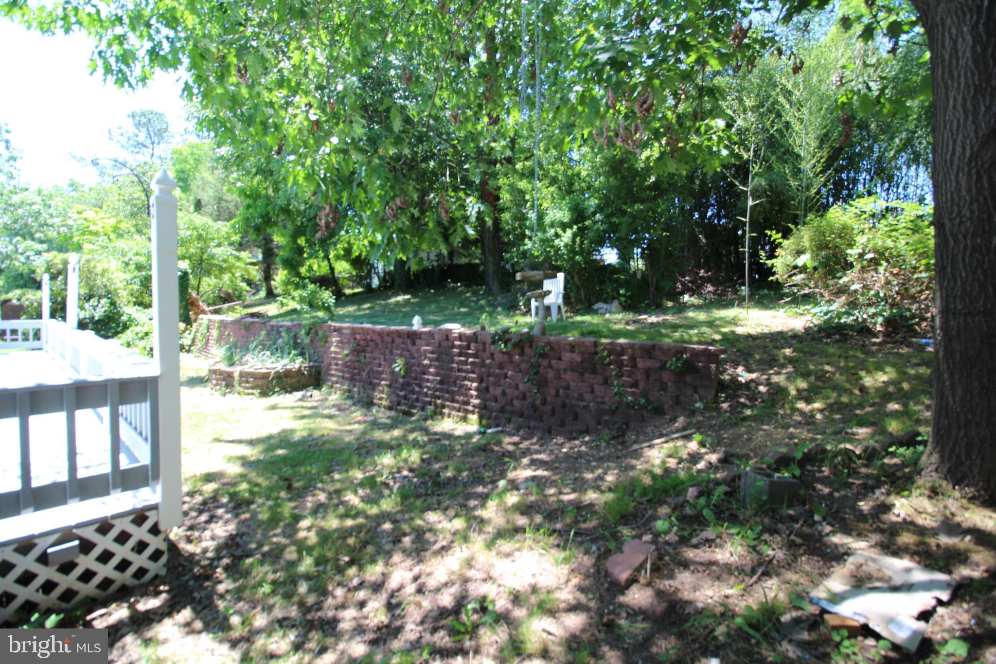 9003 Anna Drive Clinton, MD 20735 - Photo 4 of 41 a view of yard with green space