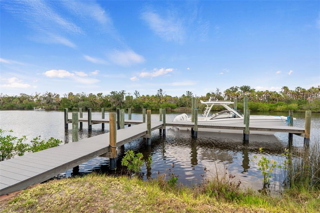 1245 Mill Creek Road Bradenton, FL 34212 - Photo 7 of 68