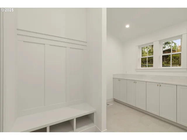 a view of an empty walk in closet