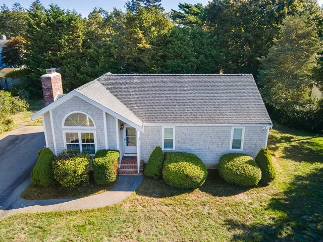 $2,500 | 27 Bellavista Drive, Bourne, MA 02559