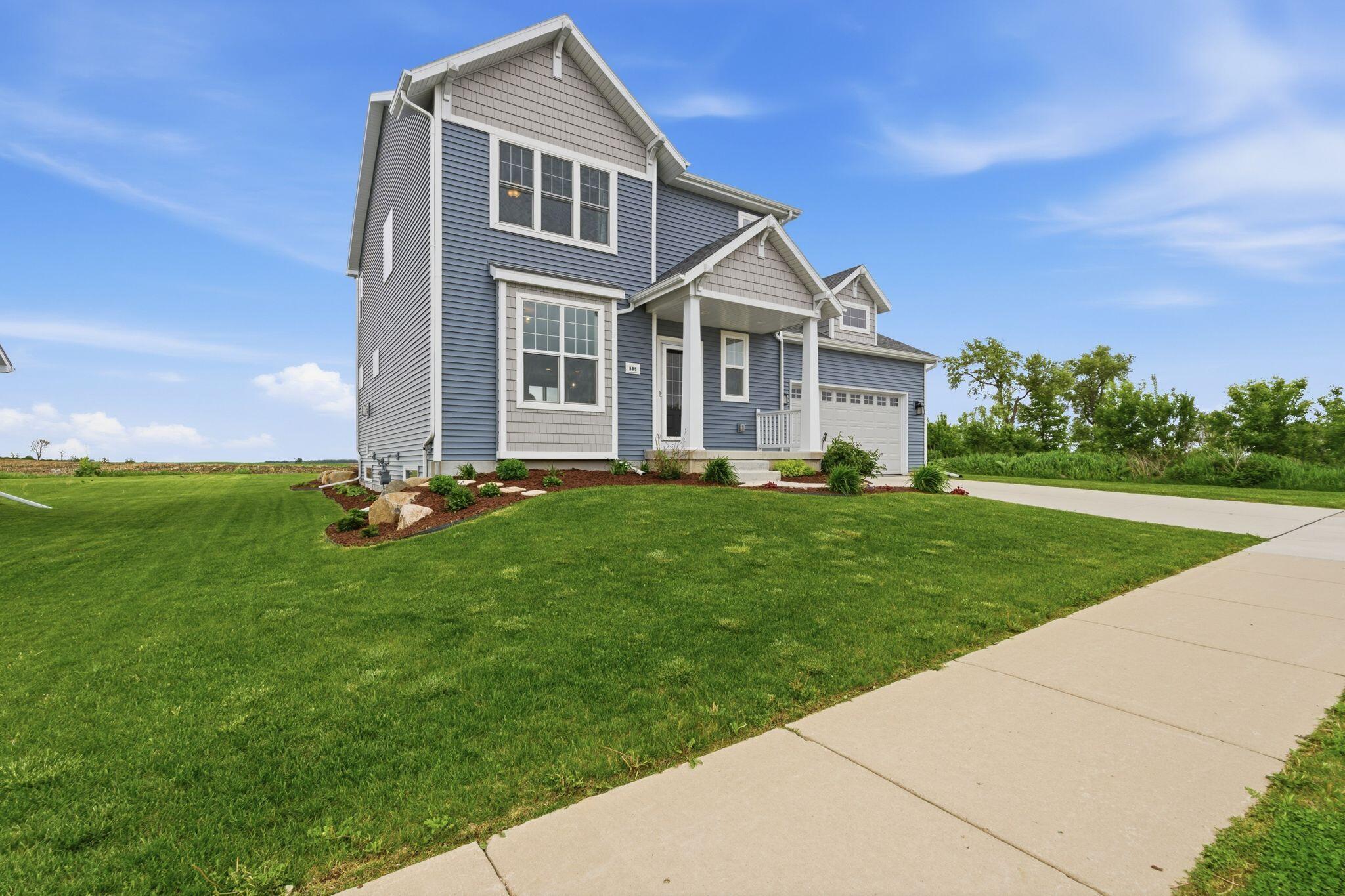 809 South Musket Ridge Drive Sun Prairie, WI 53590 - Photo 2 of 37 Exterior