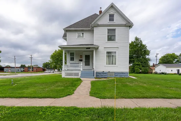 $269,900 | 602 7th Street, Durant, IA 52747