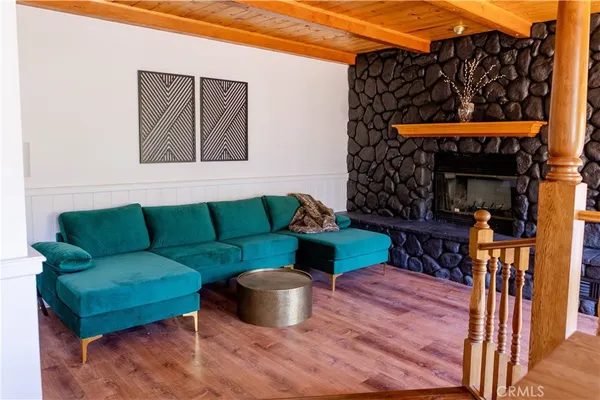 $774,900 | 1075 Rivera Drive, Wrightwood, CA 92397