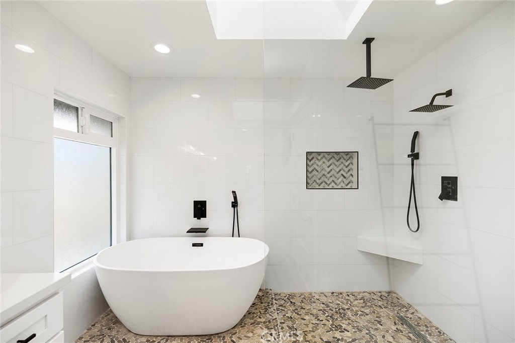 41480 Luz Del Sol Temecula, CA 92591 - Photo 32 of 44