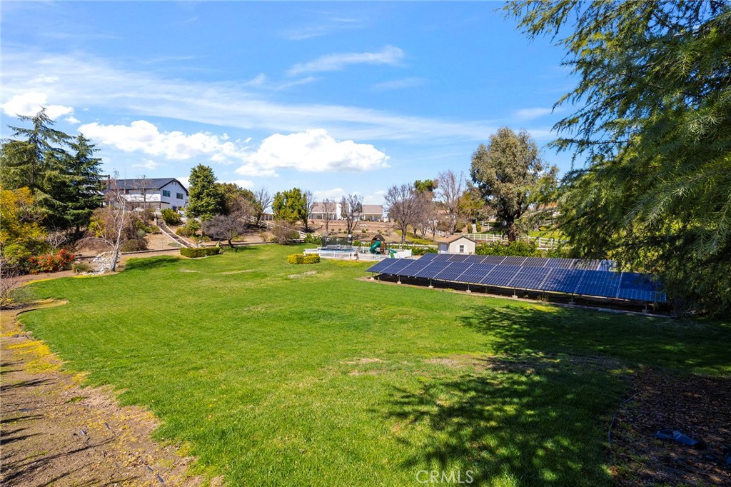 41480 Luz Del Sol Temecula, CA 92591 - Photo 42 of 44 a view of yard and outdoor space