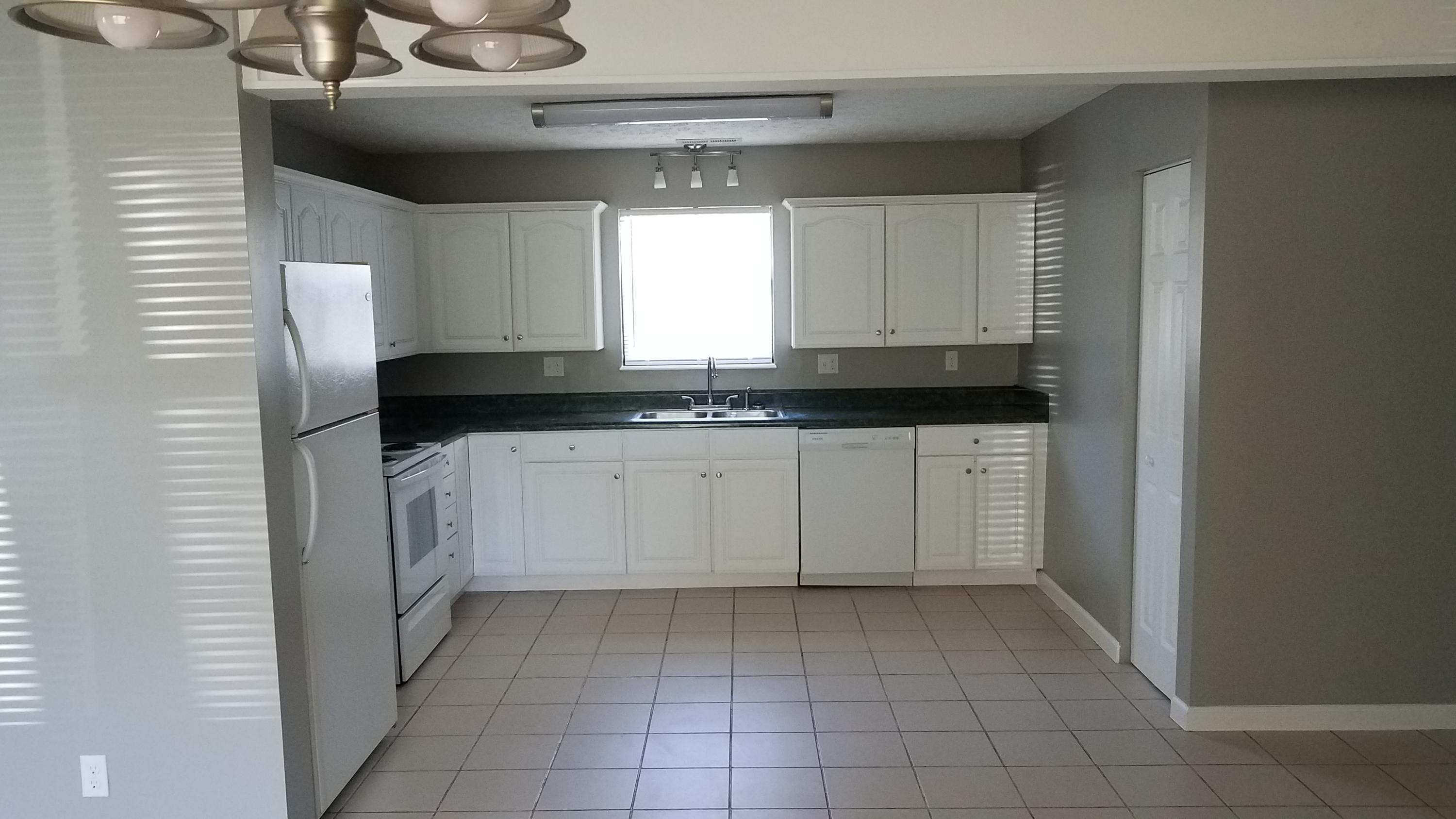 350 York Road Crossville, TN 38555 - Photo 7 of 24 07