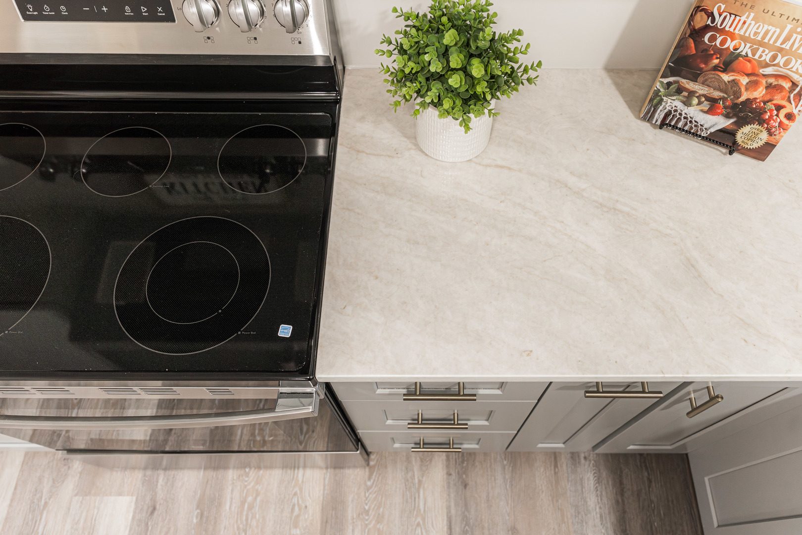 21044 Virginia Road DeKalb, IL 60115 - Photo 15 of 58 a close up of a fireplace