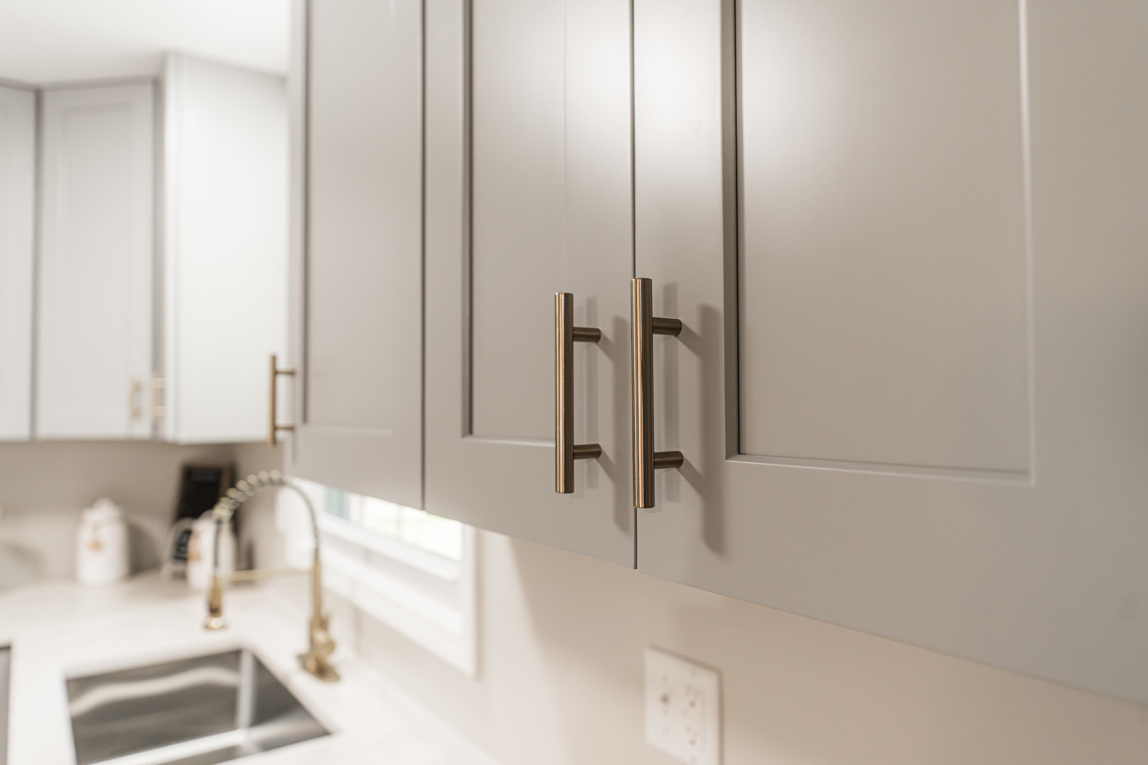 21044 Virginia Road DeKalb, IL 60115 - Photo 17 of 58 a bathroom with a tub and a sink