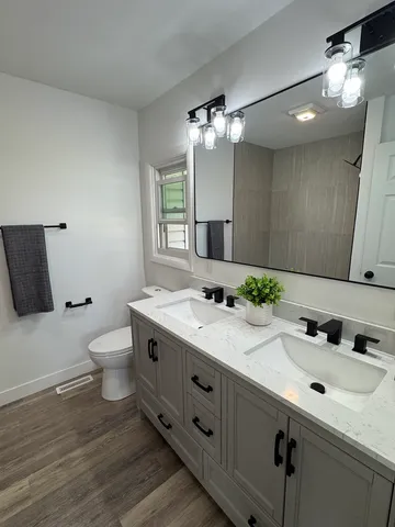 $350,000 | 21044 Virginia Road, DeKalb, IL 60115