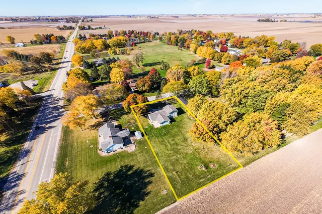 $350,000 | 21044 Virginia Road, DeKalb, IL 60115