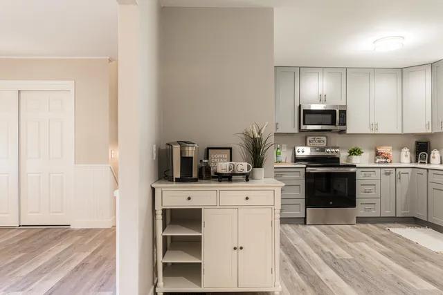 $350,000 | 21044 Virginia Road, DeKalb, IL 60115