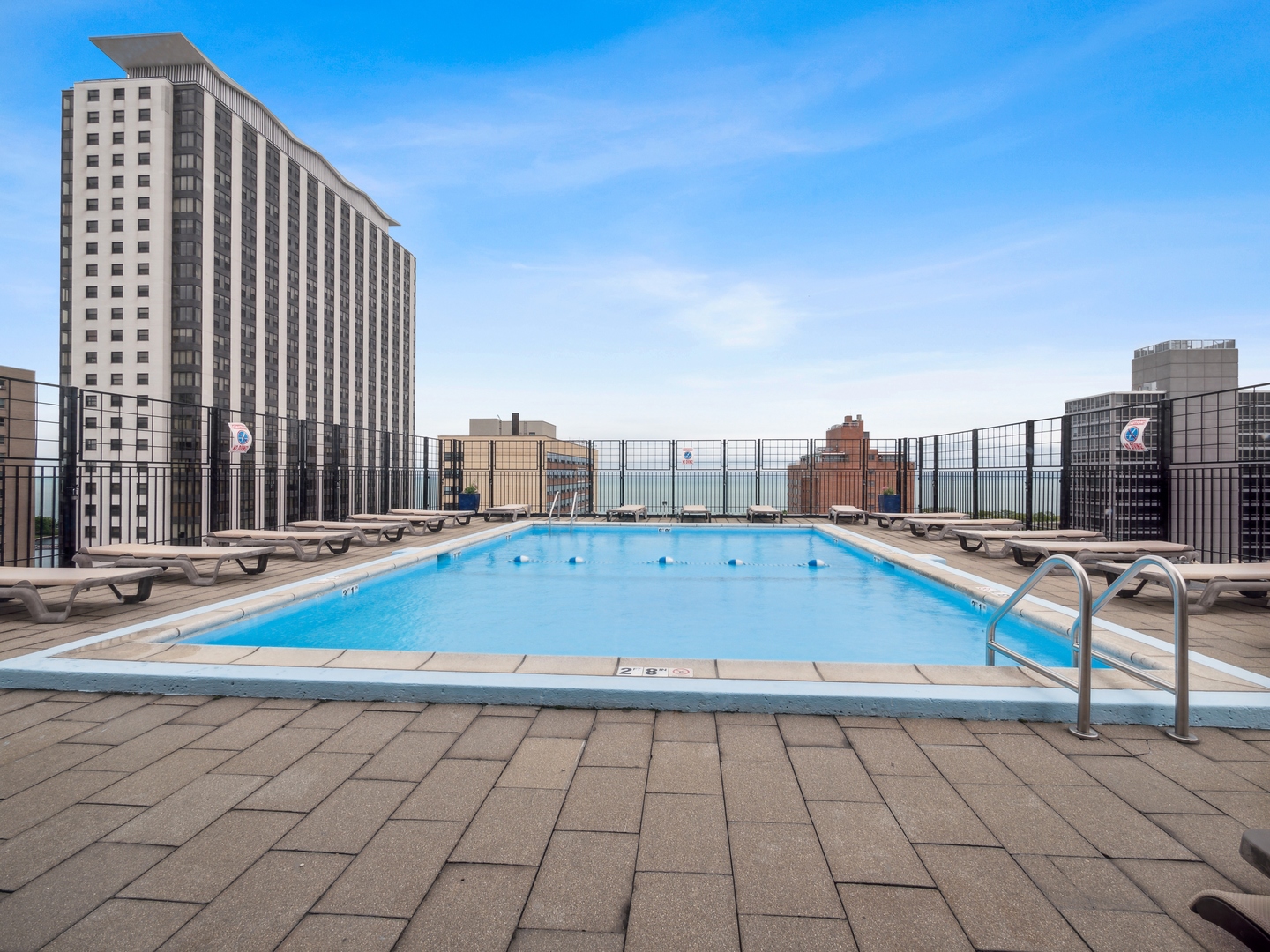 3110 North Sheridan Road, Unit 904 Chicago, IL 60657 - Photo 12 of 12 a view of a terrace