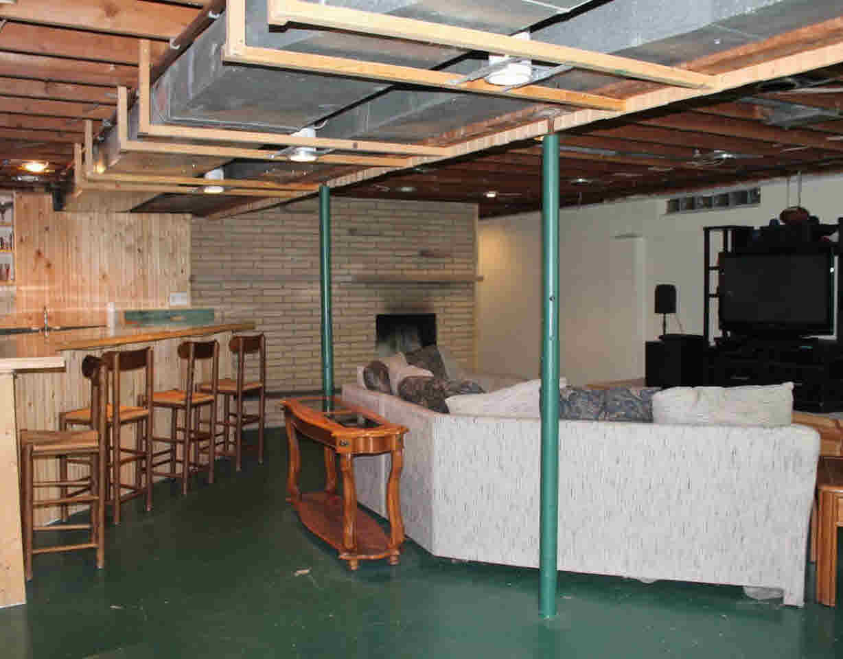 2140 Reid Road Flint, MI 48507 - Photo 24 of 48 21299021-23.JPG