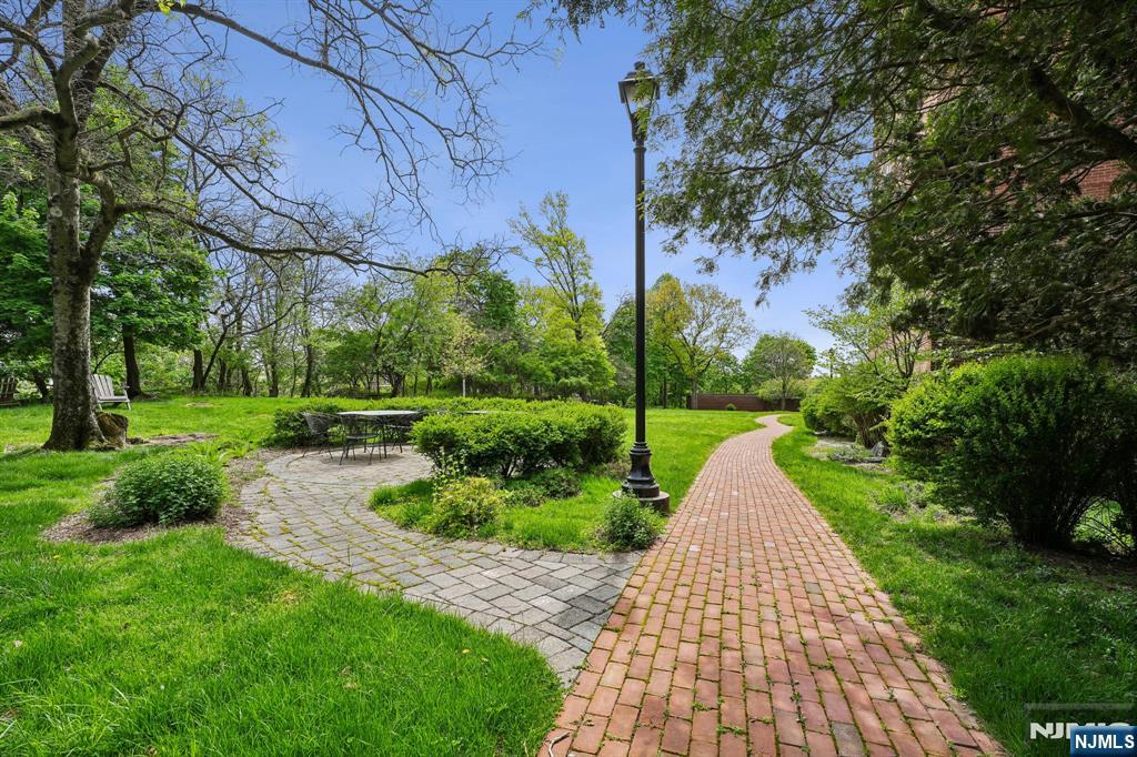 10 Crestmont Road, Unit 5J Montclair, NJ 07042 - Photo 19 of 21 a view of a park with large trees