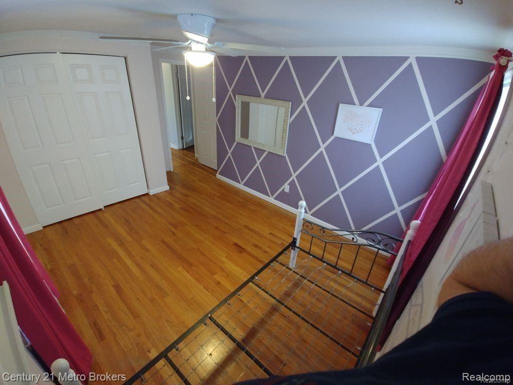 32250 Baintree Road Farmington Hills, MI 48334 - Photo 17 of 23