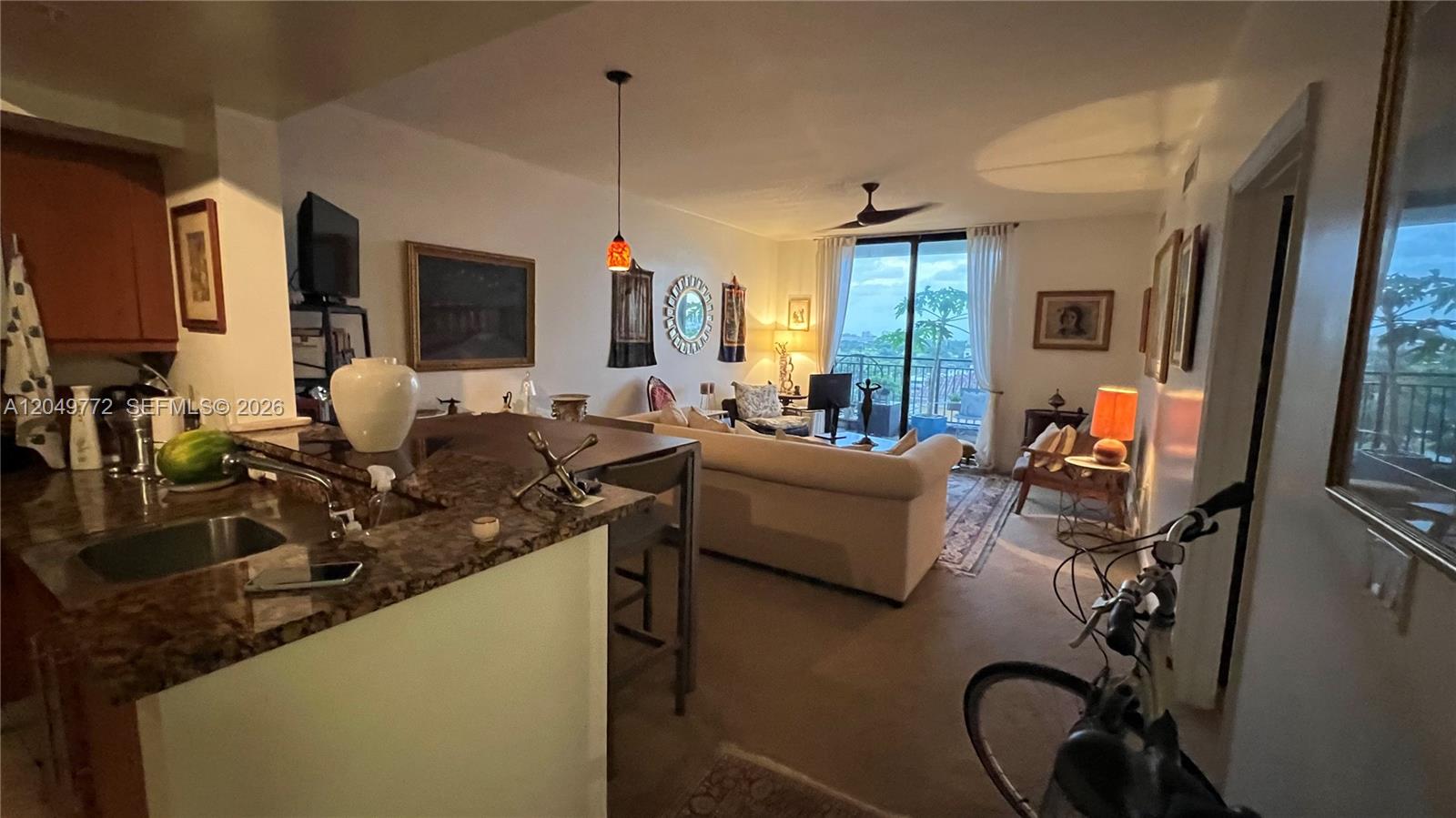 888 Douglas Road, Unit 806 Coral Gables, FL 33134 - Photo 4 of 9