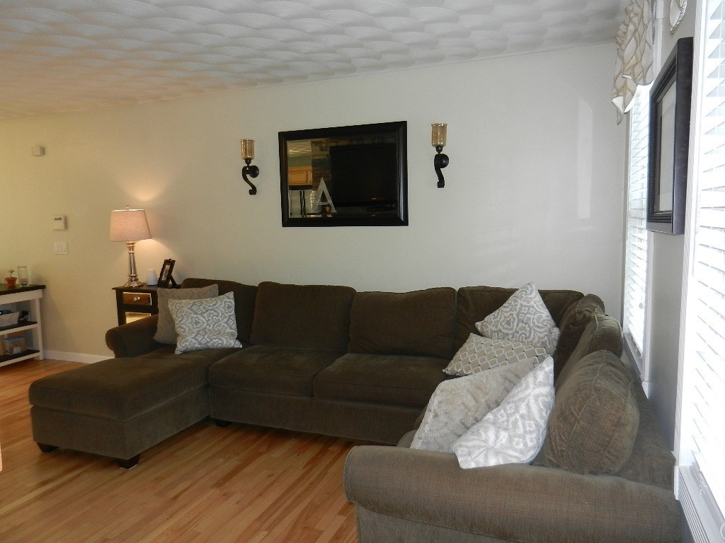 71 Arnold Road Coventry, RI 02816 - Photo 10 of 26 VIEW