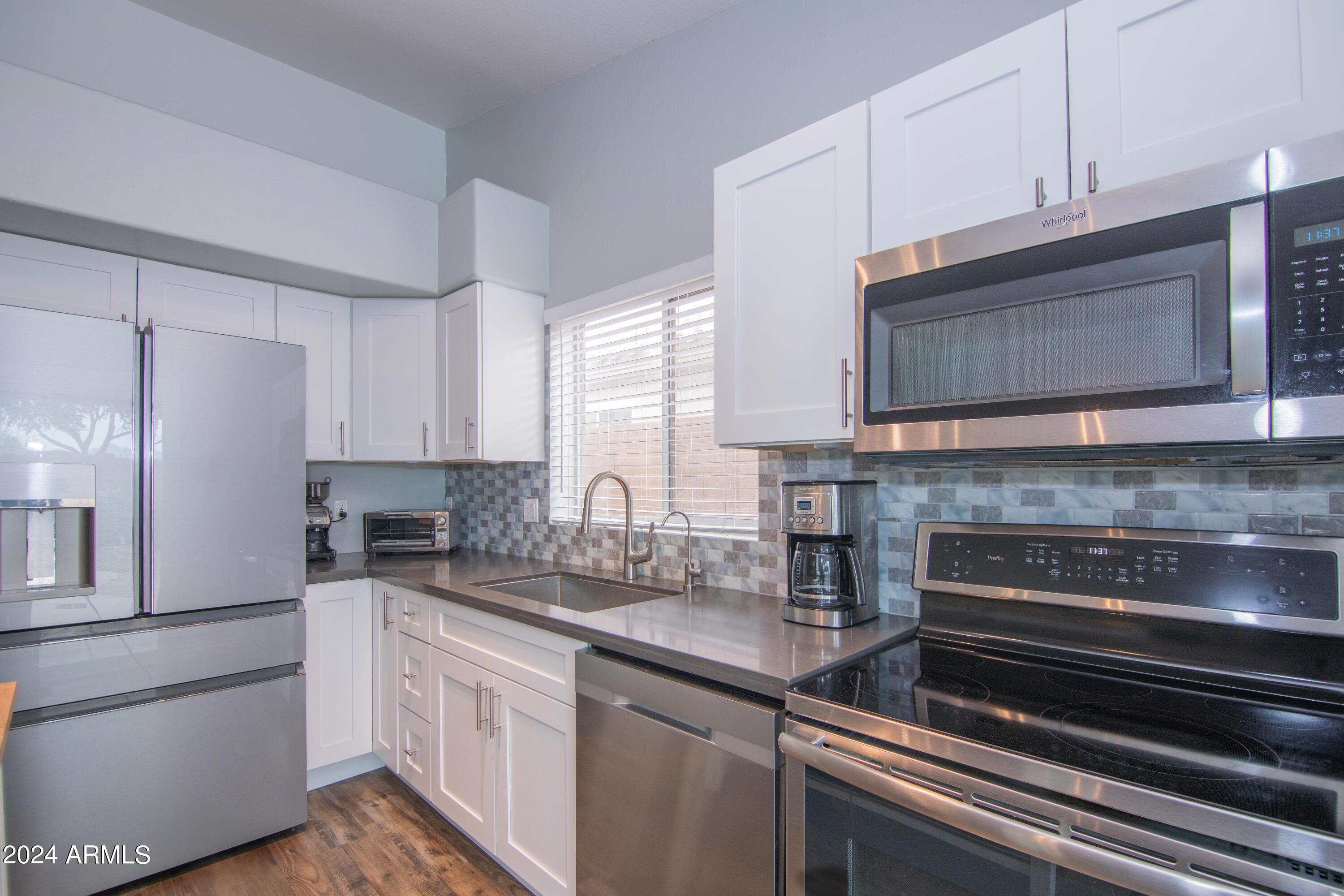 833 South Del Rancho Mesa, AZ 85208 - Photo 14 of 53 Kitchen