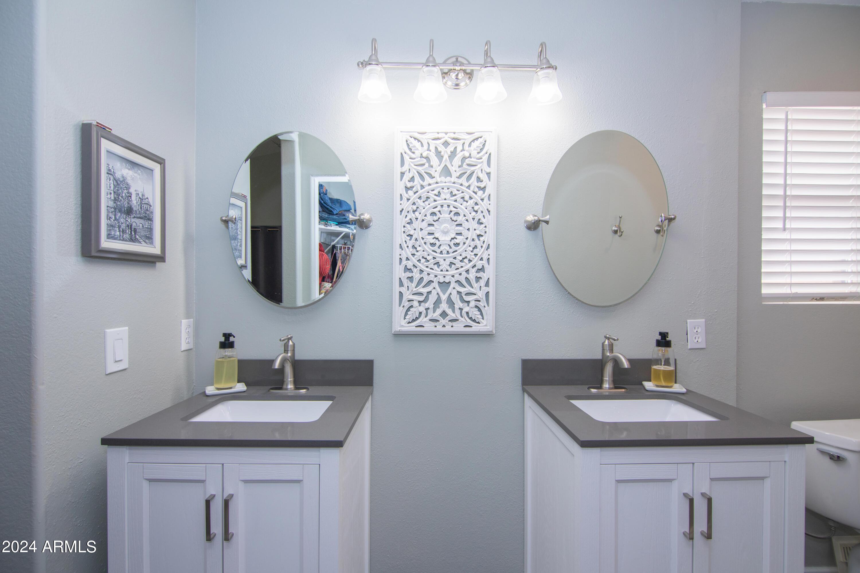 833 South Del Rancho Mesa, AZ 85208 - Photo 21 of 53 Master Bathroom