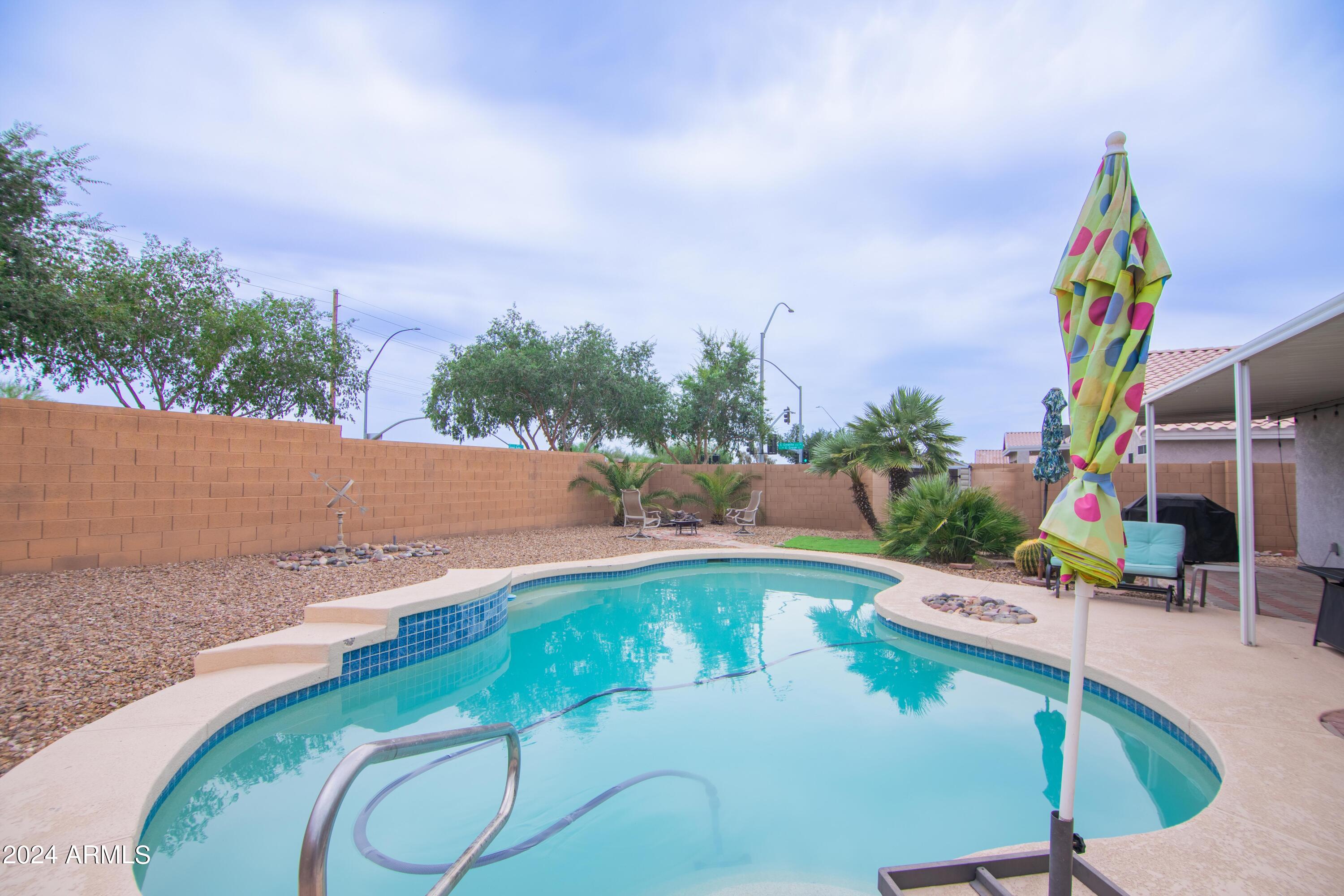 833 South Del Rancho Mesa, AZ 85208 - Photo 36 of 53 Pool