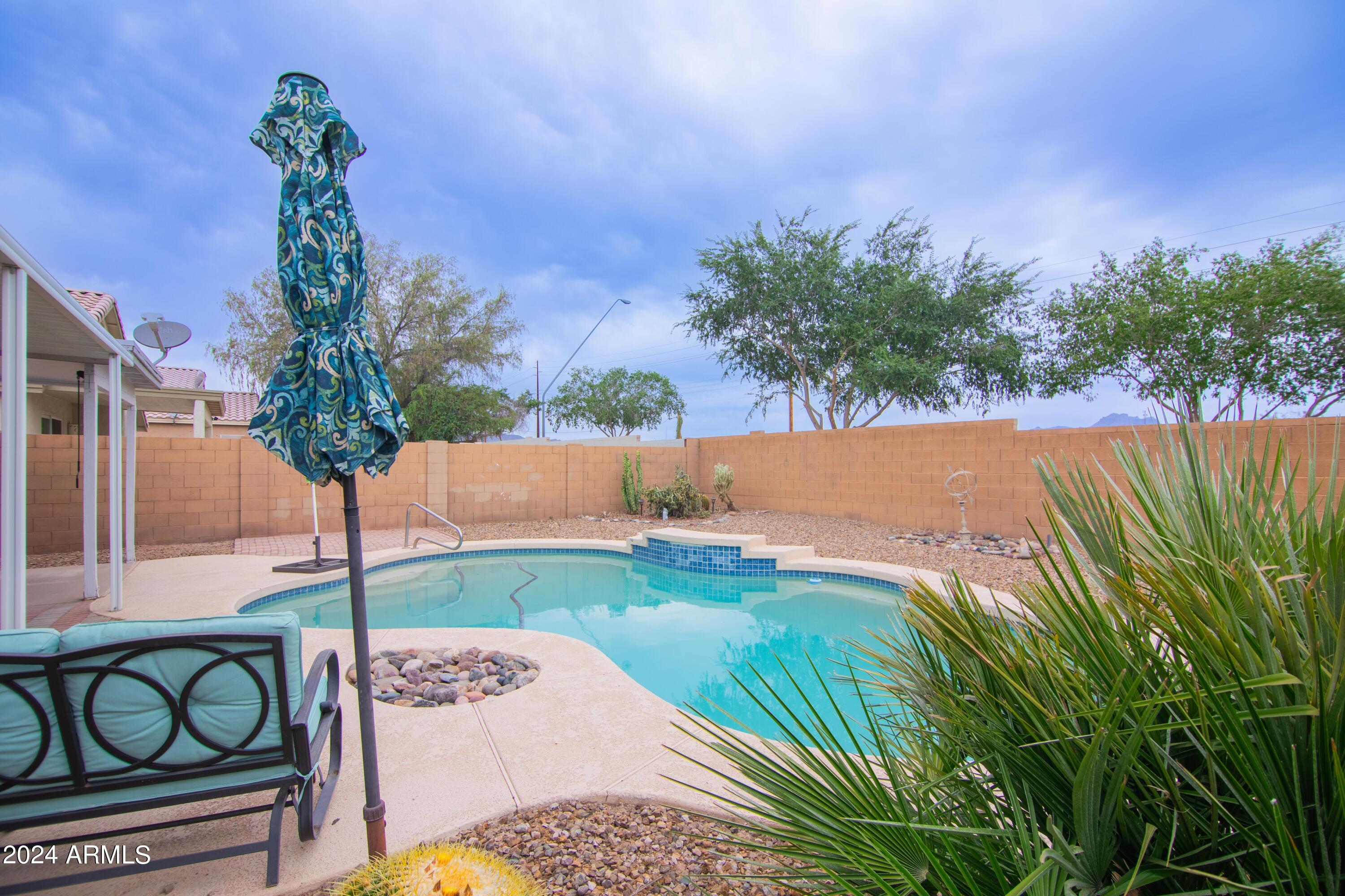 833 South Del Rancho Mesa, AZ 85208 - Photo 39 of 53 Pool
