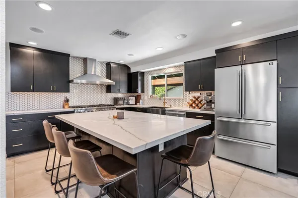 $900,000 | 7702 De Soto Avenue, Canoga Park, CA 91304