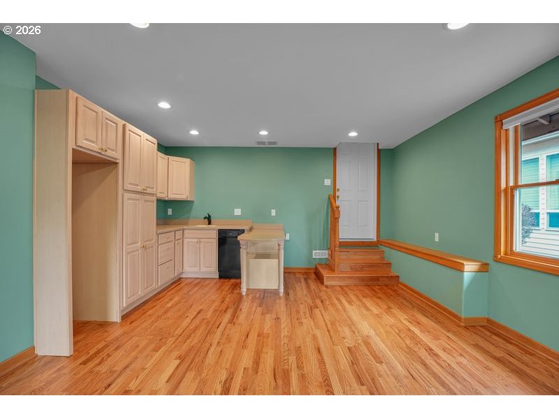 9730 Southwest 168th Place Beaverton, OR 97007 - Photo 29 of 43