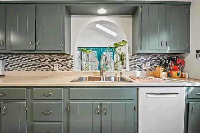 $464,900 | 36 Inwood Road, Auburn, MA 01501