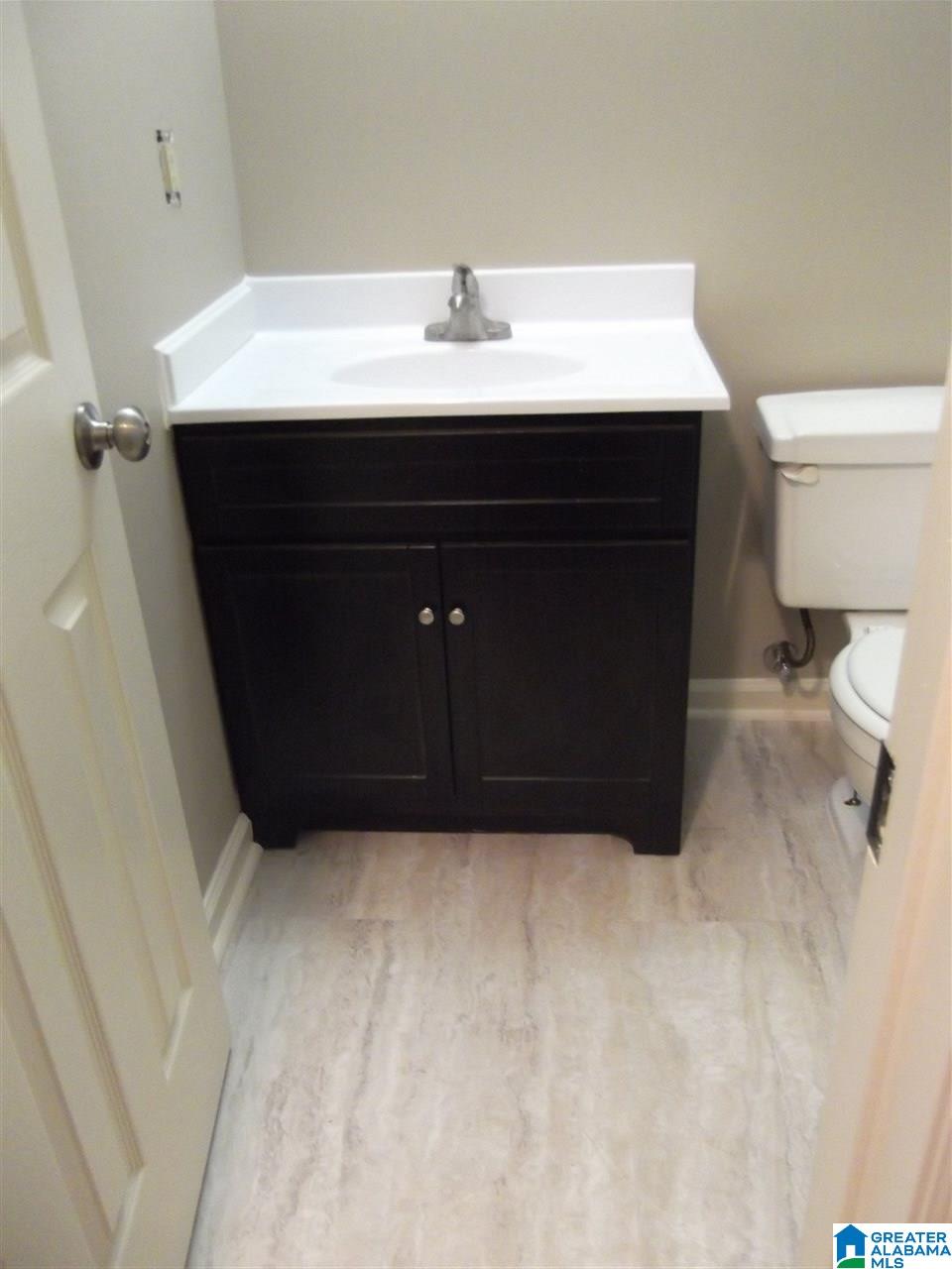 901 24th Street Southwest Birmingham, AL 35211 - Photo 25 of 28