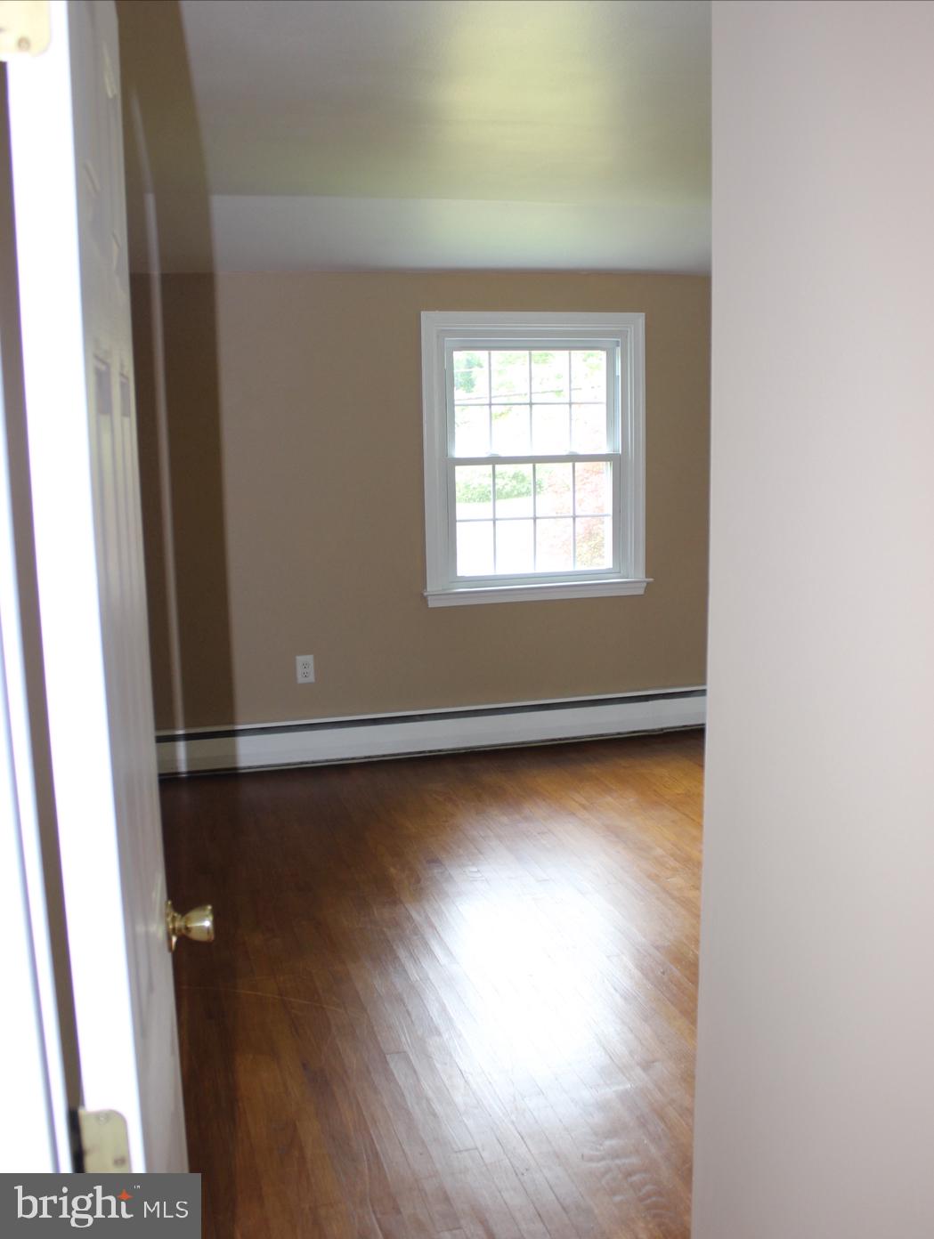 92 Glendale Road Exton, PA 19341 - Photo 15 of 29 Gallery Image 15