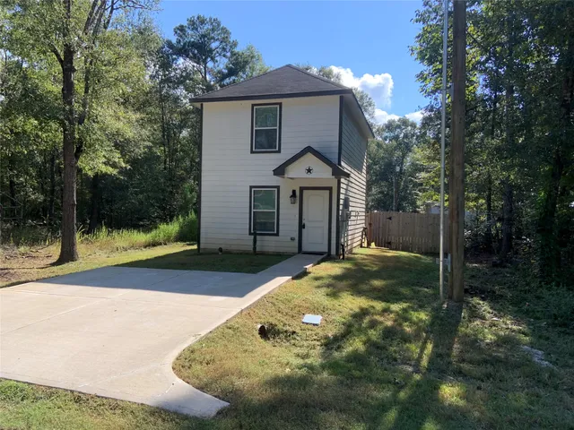 $1,150 | 268 Oak Ridge Drive, Livingston, TX 77351