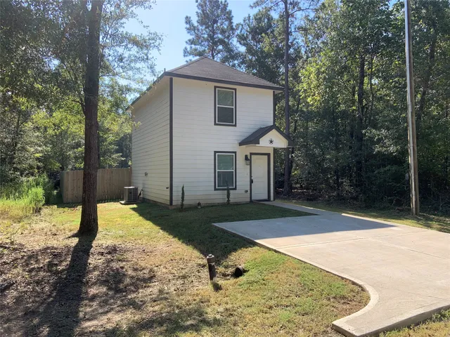 $1,150 | 268 Oak Ridge Drive, Livingston, TX 77351