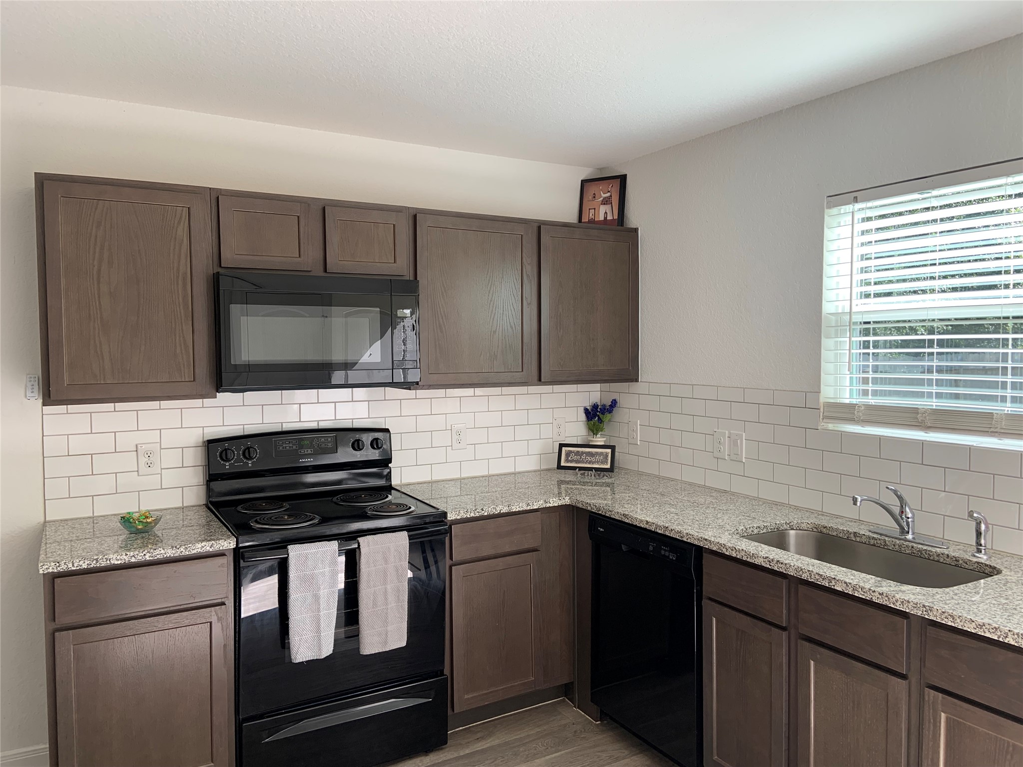 268 Oak Ridge Drive Livingston, TX 77351 - Photo 10 of 18