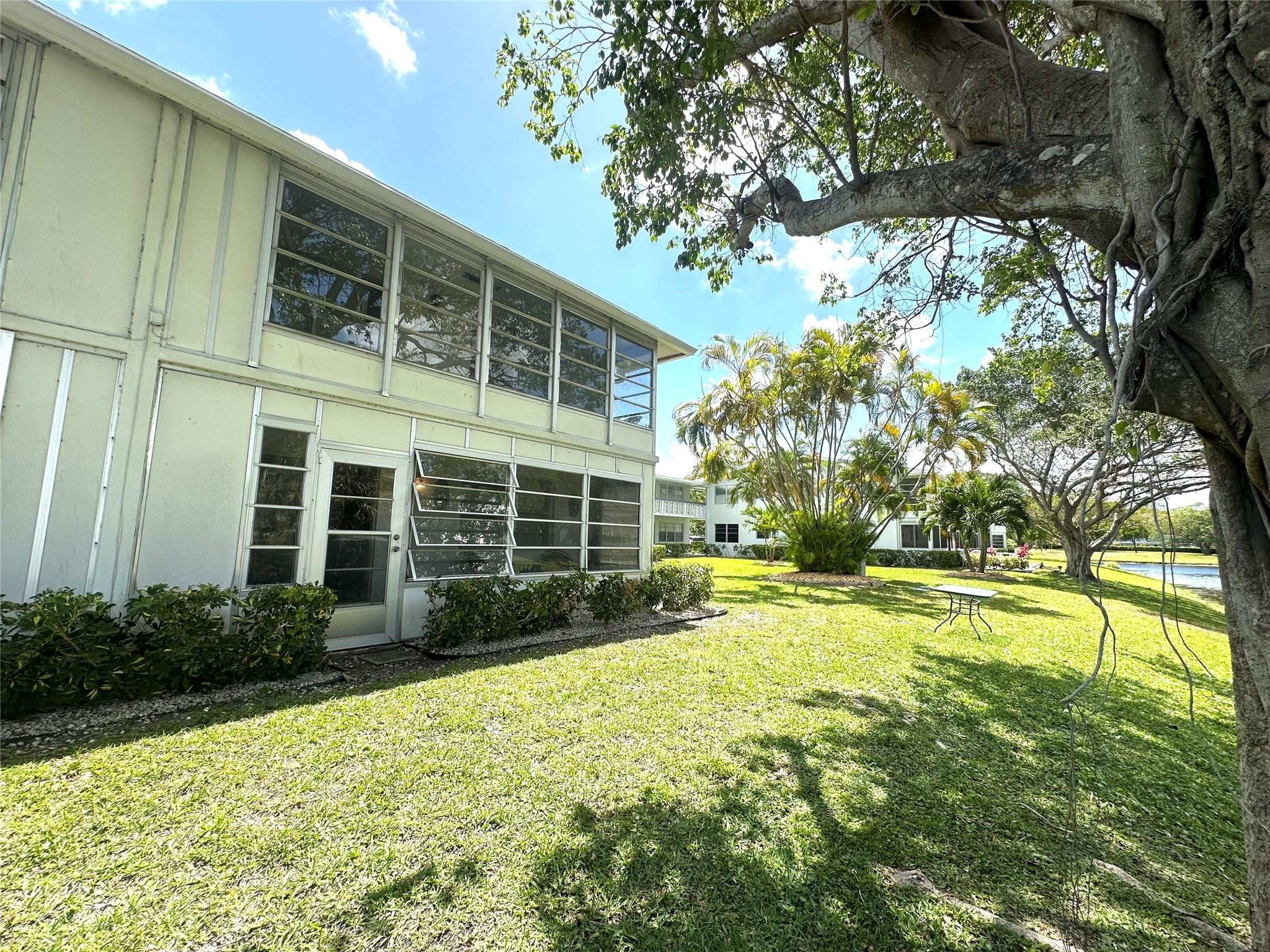 84 Markham East, Unit 84 Deerfield Beach, FL 33442 - Photo 23 of 65 Photo 23