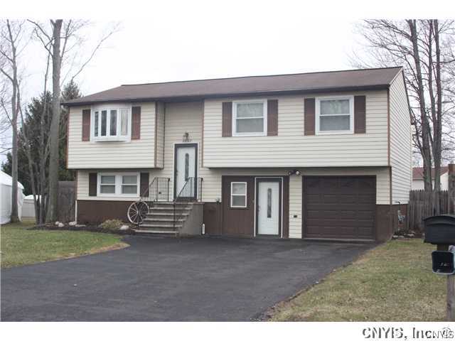 6037 Deer Springs Road Cicero, NY 13039 - Photo 1 of 1 Exterior Front. New front steps with railing . Dri