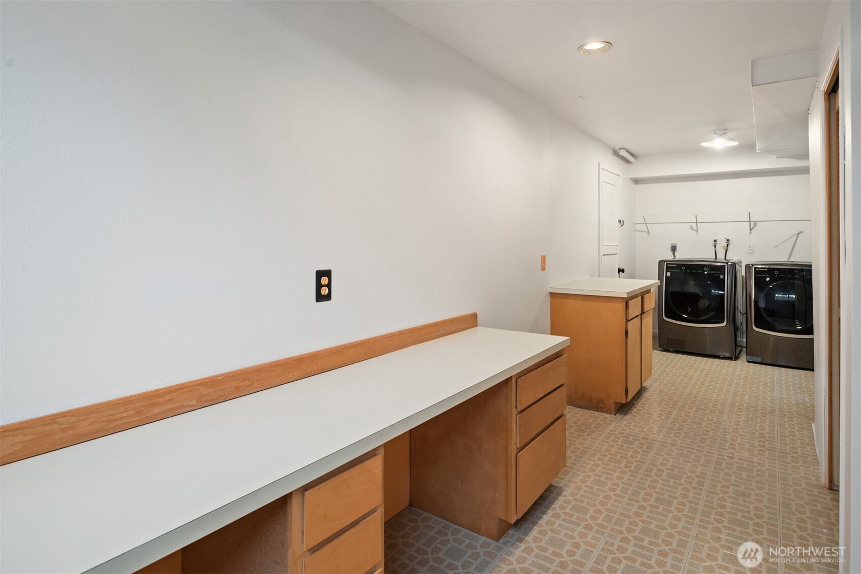 18025 70th Place West Edmonds, WA 98026 - Photo 30 of 40